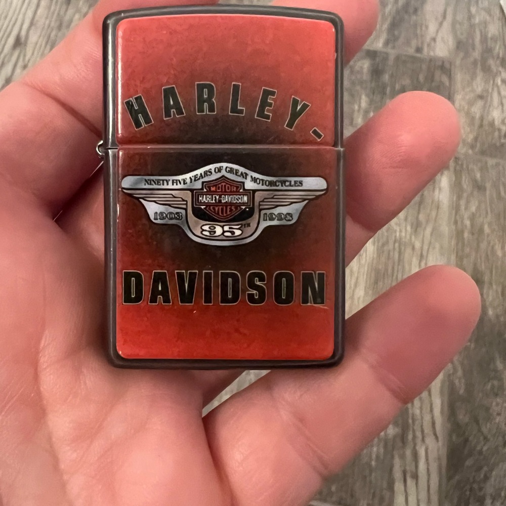 Zippo Lighter Harley Davidson no lighter just the case